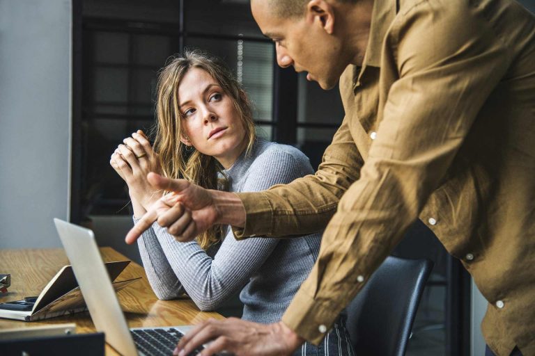 Read more about the article 6 Tips For Giving Feedback (That Will Actually Make A Difference)